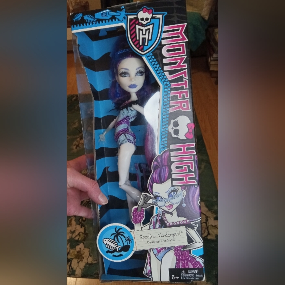 Monster high doll Spectra